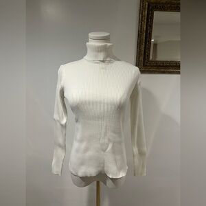 Vintage Gap Cream Ribbed Turtleneck Sweater